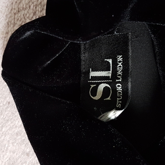 Studio London Black Velvet Mock Neck T-shirt - Picture 2 of 5